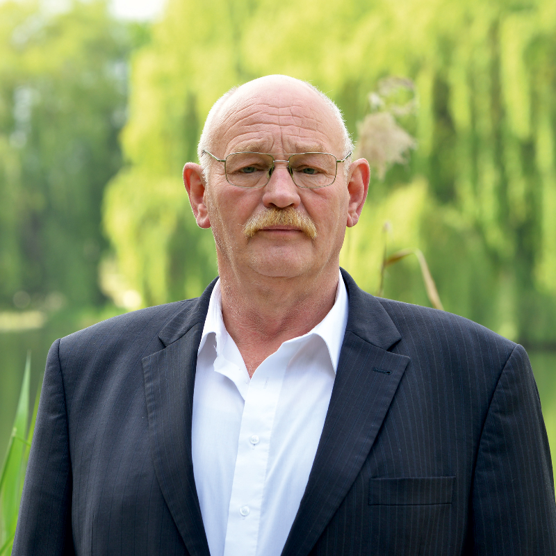  Norbert Vcker